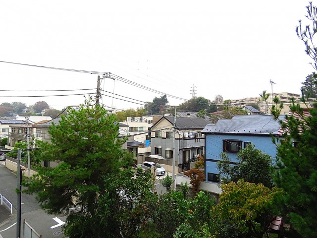 マイキャッスル二子玉川園　キッチン側バルコニー眺望