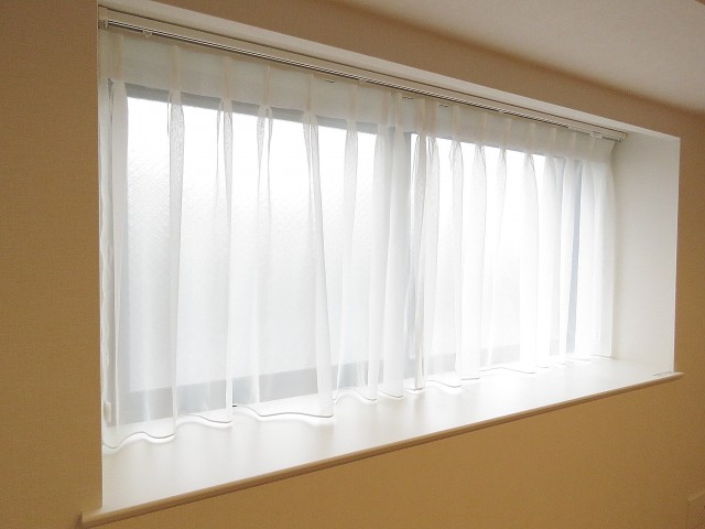 マイキャッスル二子玉川園　洋室約4.4帖出窓