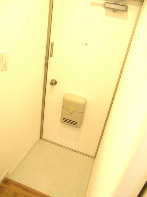 NK五反田コータース　玄関