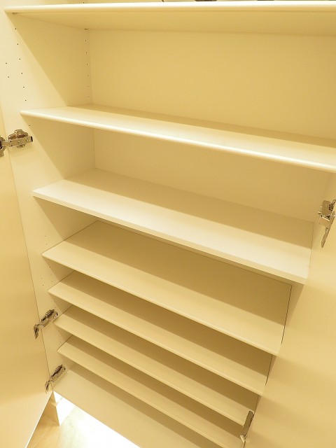 いづみハイツ芦花公園　シューズBOX