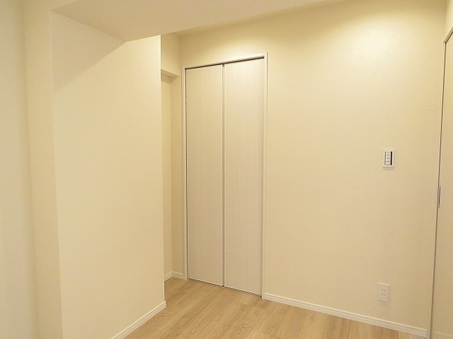 いづみハイツ芦花公園　洋室