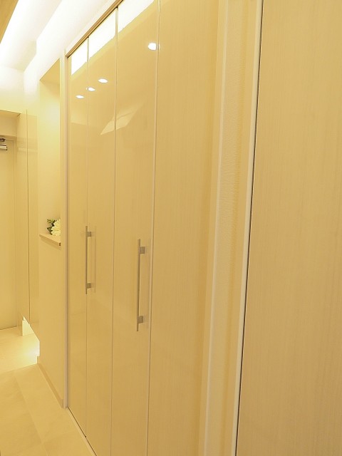 いづみハイツ芦花公園　廊下収納