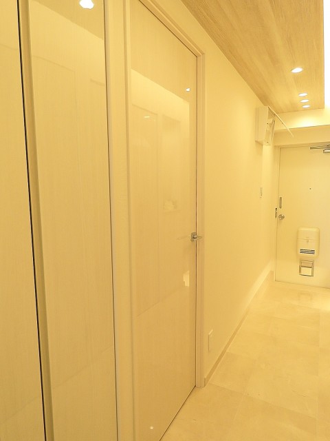 いづみハイツ芦花公園　洋室扉