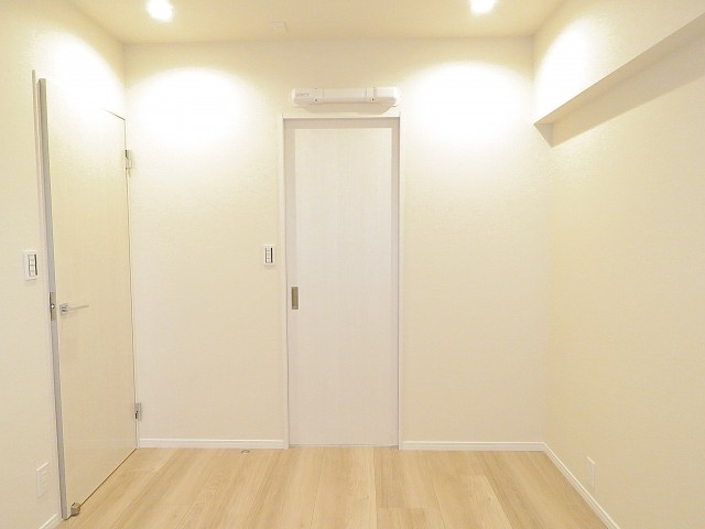 いづみハイツ芦花公園　洋室