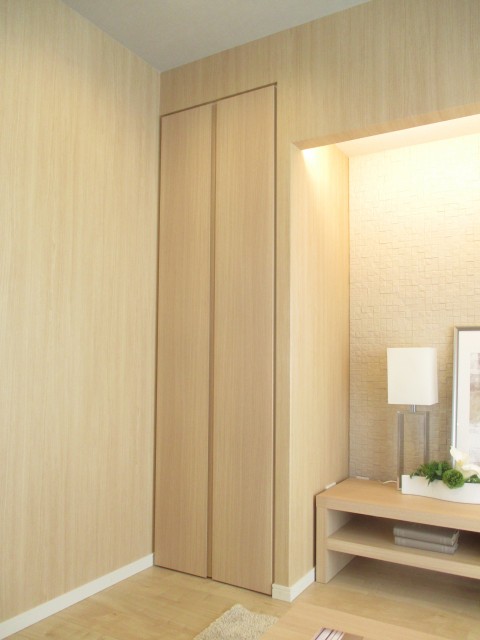 モンテベルゲ六義園 LDK(2)