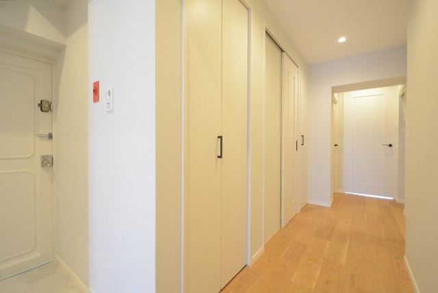 目黒グレース 廊下収納