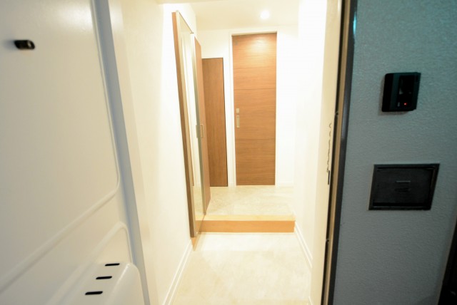 カーサ池尻 玄関