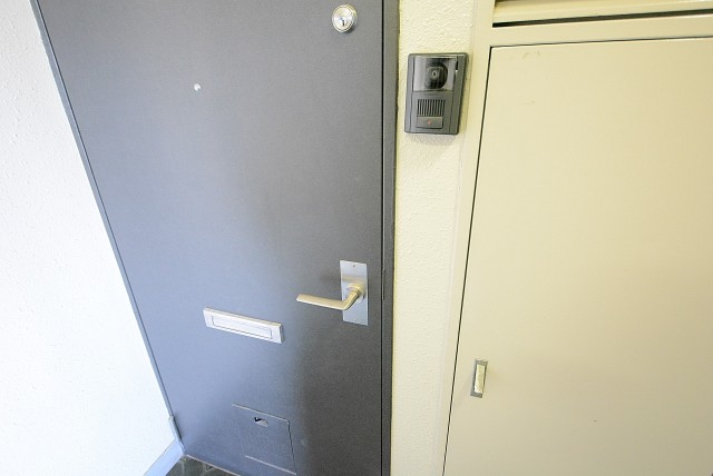 パラスト千歳船橋　玄関