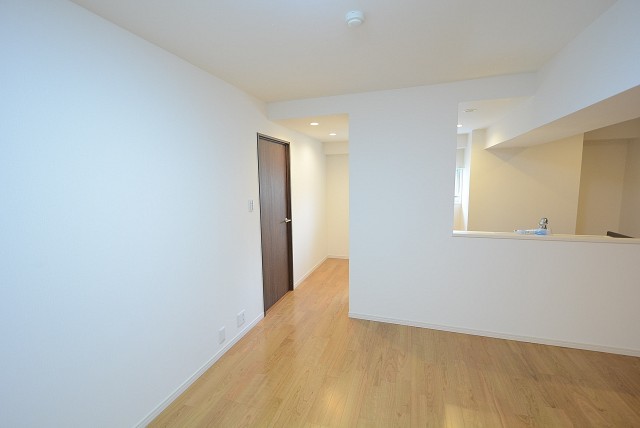 砧公園ヒミコマンション　洋室