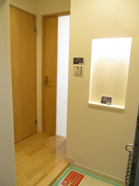 マンション中野坂上2玄関