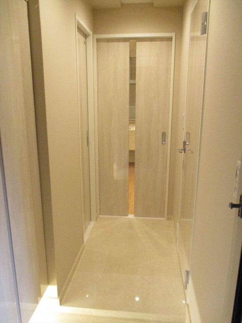 ソルシエ月島2玄関