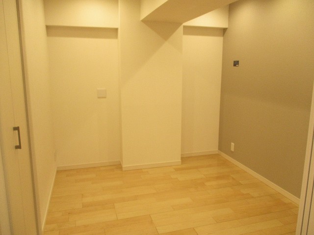 日商岩井碑文谷マンション 洋室１