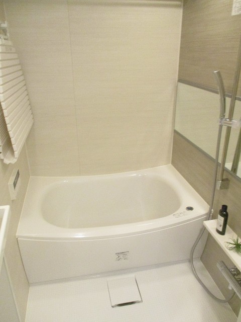 ファミール築地 風呂 (2)