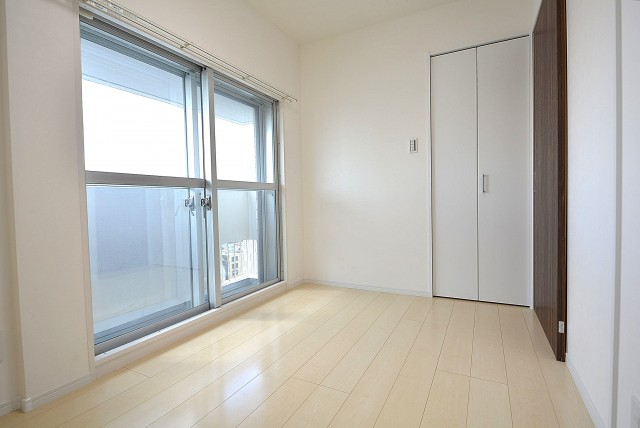 グランドメゾン野沢12F 洋室2