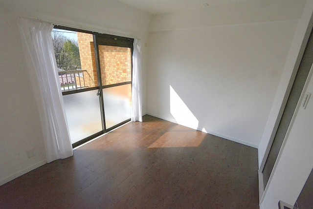 ライオンズマンション馬事公苑第2　洋室5