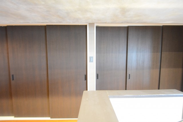 上馬ハイホーム 洋室へ