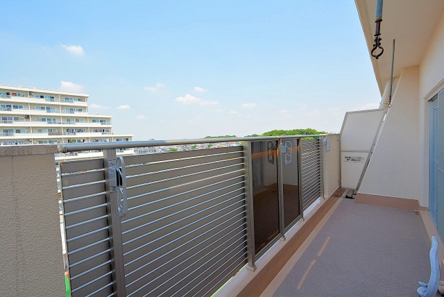 日商岩井豪徳寺マンション 　バルコニー