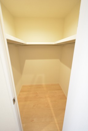 ラグナタワー 洋室3