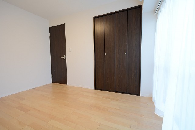 日商岩井豪徳寺マンション 　洋室