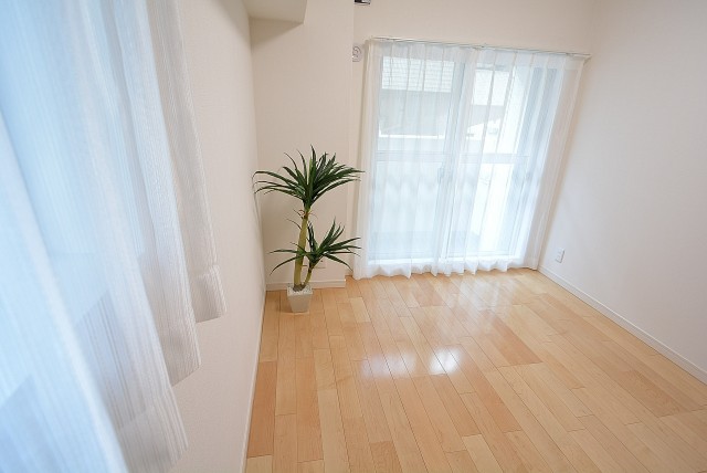 グランドメゾン野沢3F 洋室2