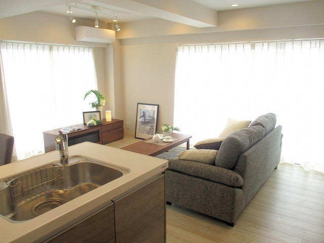 ファミール築地 DK