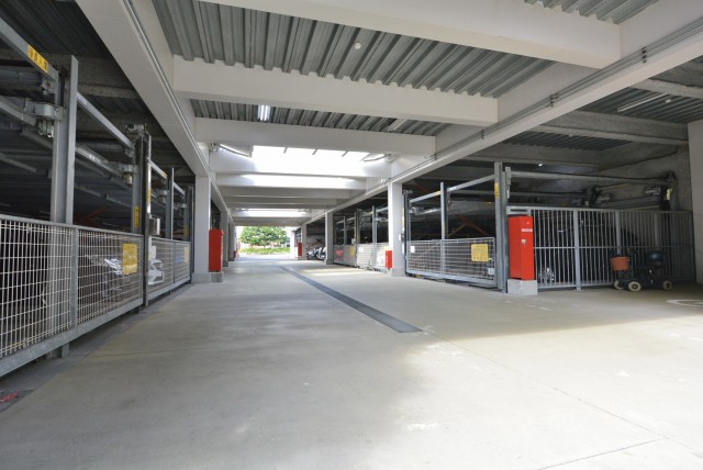 ラグナタワー ポスト