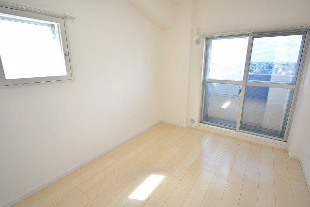 グランドメゾン野沢12F 洋室1 