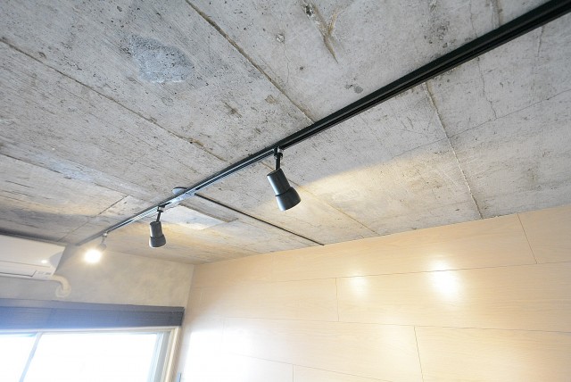 上馬ハイホーム (46)LD・洋室はダクトレール