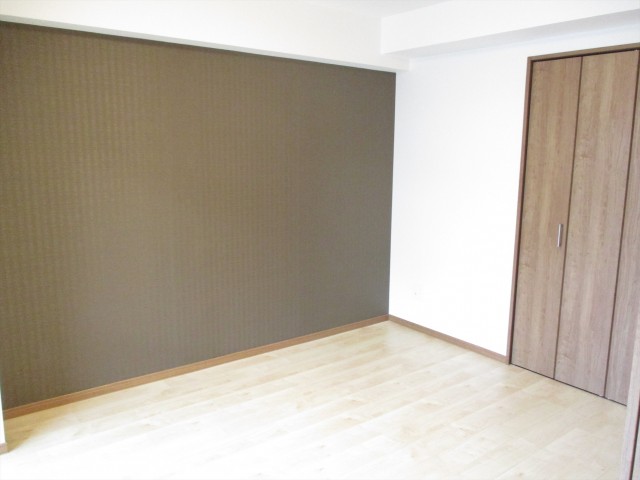 24三井音羽ハイツ洋室