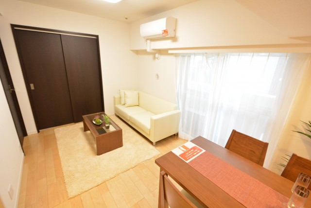 グランドメゾン野沢307　リビングダイニングキッチン