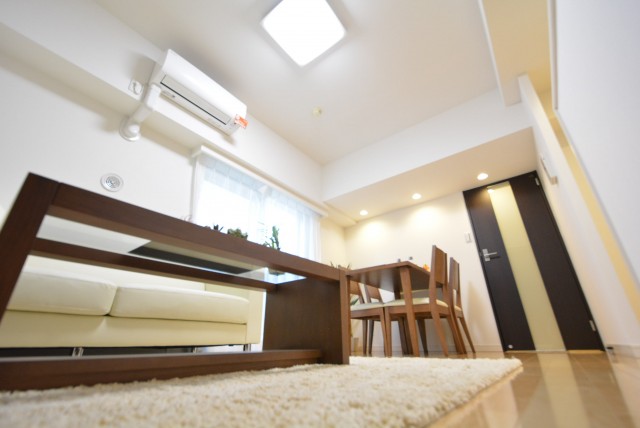 グランドメゾン野沢307　リビングダイニングキッチン