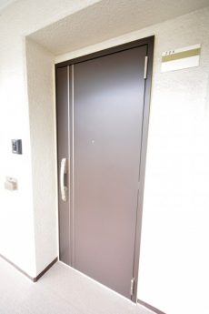 エルアルカサル小石川　玄関前