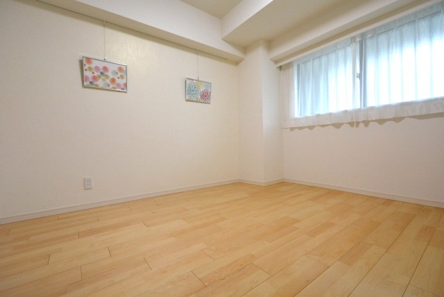 エルアルカサル小石川　洋室約6.3帖