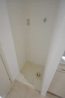 ライオンズマンション三軒茶屋第6 洗濯機置場 ライオンズマンション三軒茶屋第6 洗濯機置場