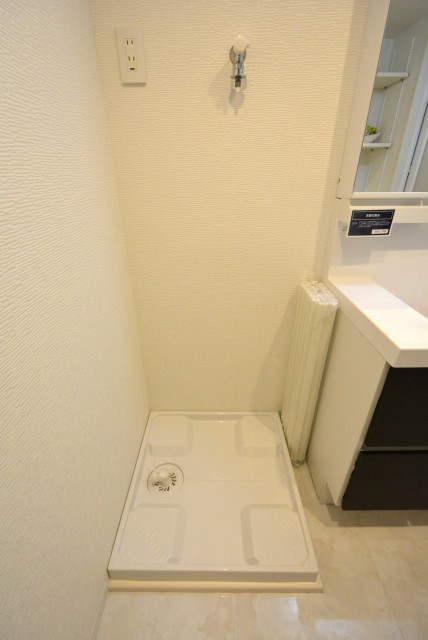 エルアルカサル小石川　洗濯機置場