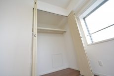 メゾン小石川　洋室約６帖収納