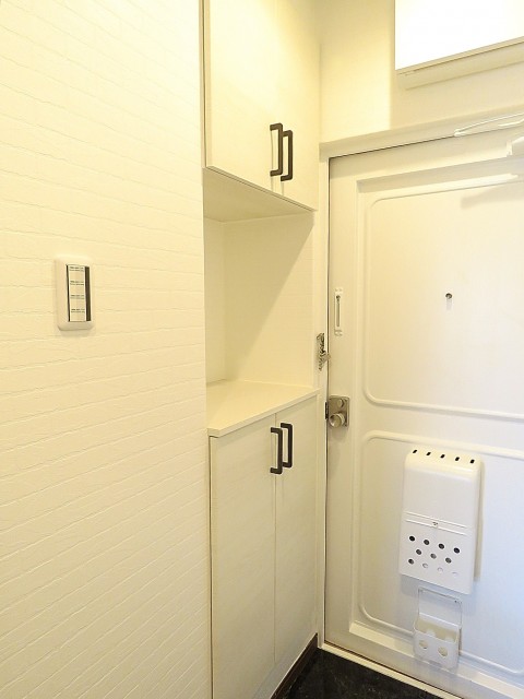 ニュー上馬マンション　シューズBOX