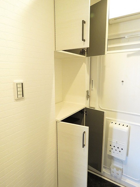 ニュー上馬マンション　シューズBOX