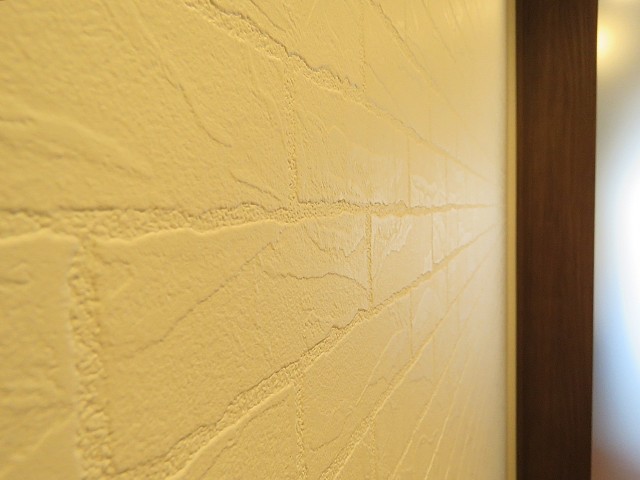 ニュー上馬マンション　廊下クロス