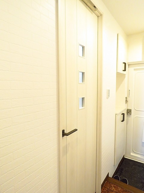 ニュー上馬マンション　洗面室扉