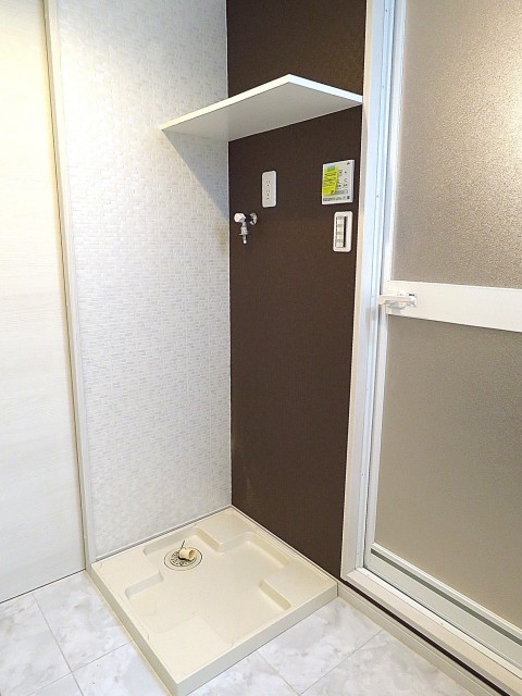 ニュー上馬マンション　洗濯機置場