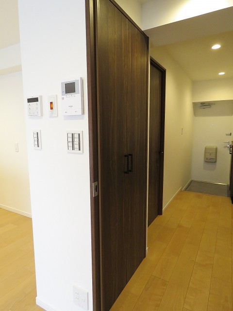 落合公園ハウス　廊下収納