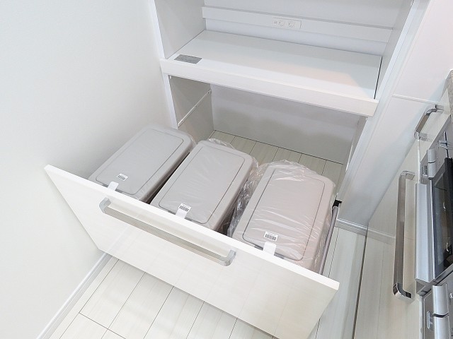 トゥール高輪　キッチン収納