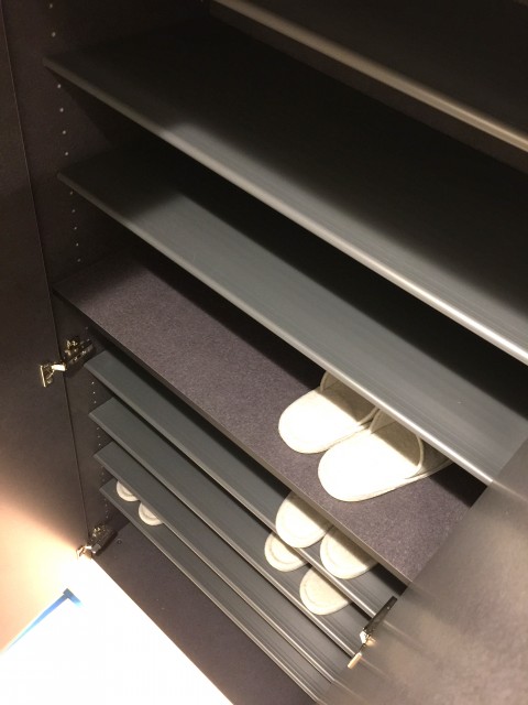 シューズボックス