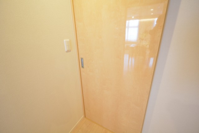 ラグナタワー 洋室1