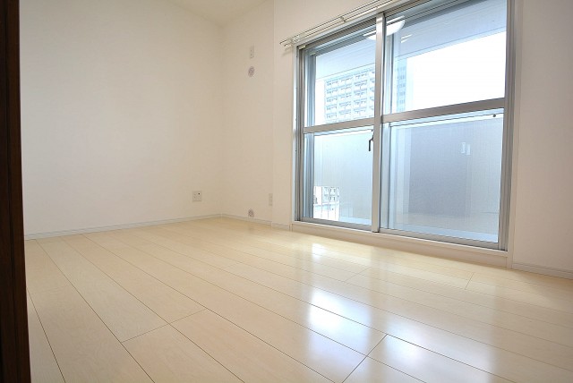 グランドメゾン野沢12F 洋室2