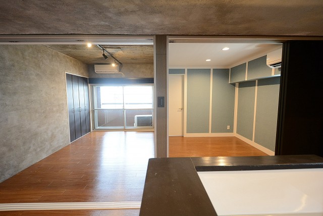 上馬ハイホーム 洋室へ