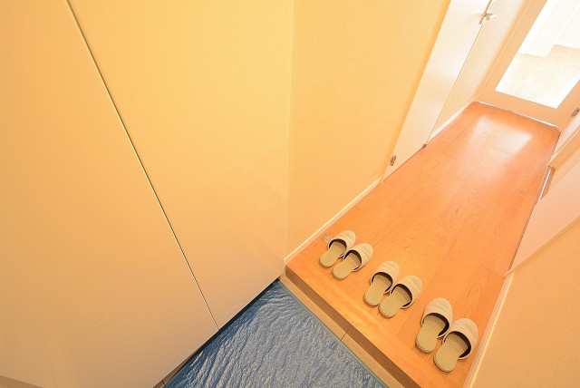 東山コーポラス 玄関