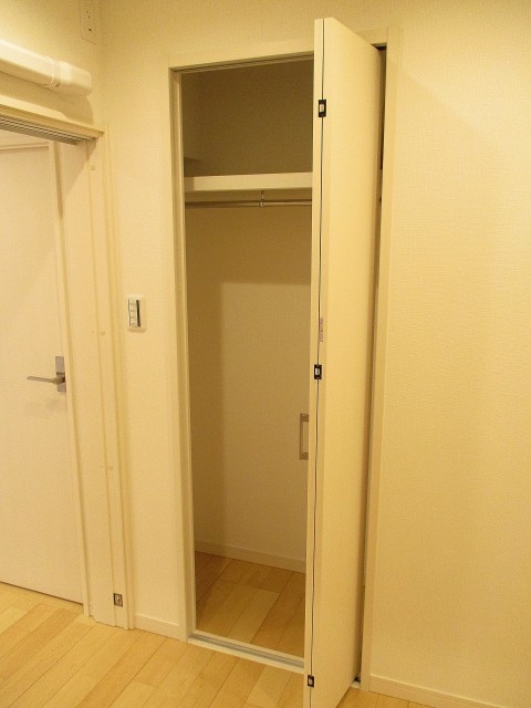 日商岩井碑文谷マンション 洋室１