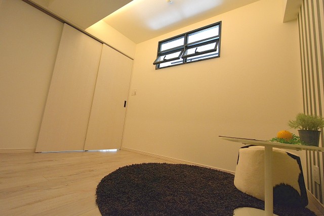 フラット田園調布806号室リビング (7)